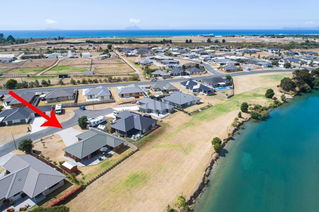 The Waterfront Ruakaka - Ruakaka Holiday Home Exterior foto